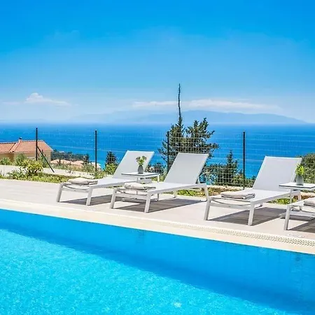 וילה Lourdata Sleeps 5 Pool Air Con Wifi לואורדטה